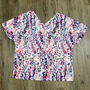 Emery Rose • Floral Top